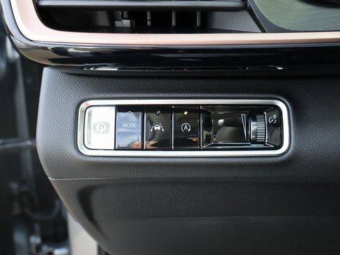 New 2025 Buick Envision Sport Touring image 33