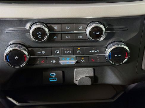 Used 2022 Ford F150 XLT w/ Equipment Group 302A High AWD/4WD image 17