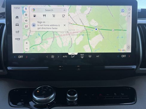 New 2025 Ford Expedition Max Active image 4