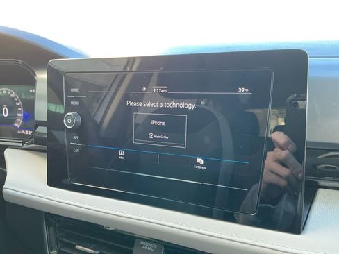 Used 2025 Volkswagen Taos S w/ Taos MDO Package image 19