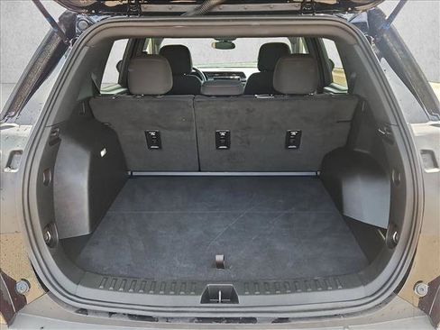 Certified 2025 GMC Terrain Elevation AWD/4WD image 6