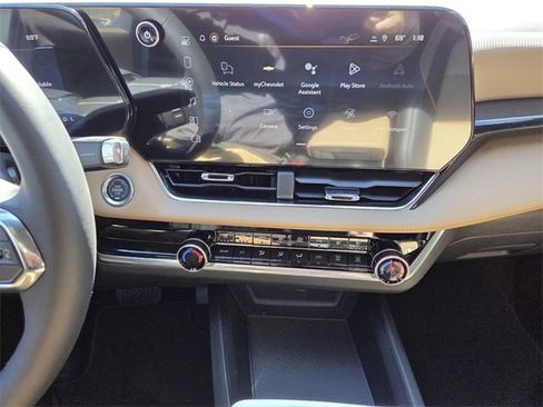 New 2026 Chevrolet Equinox ACTIV w/ Convenience Package III image 25