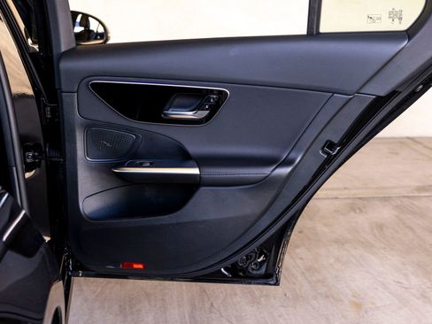 Used 2025 Mercedes-Benz C 300 Sedan image 27
