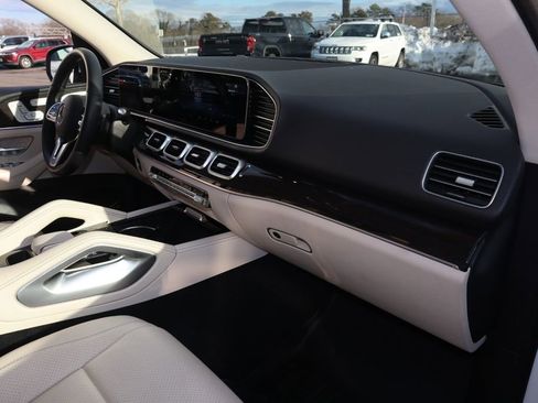 Used 2021 Mercedes-Benz GLE 350 4MATIC w/ Premium Package image 21