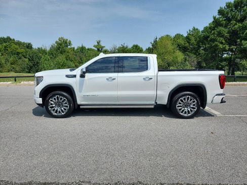 Used 2025 GMC Sierra 1500 Denali Ultimate AWD/4WD image 2