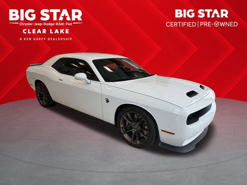Used 2023 Dodge Challenger SRT Hellcat w/ Driver Convenience Group image 1