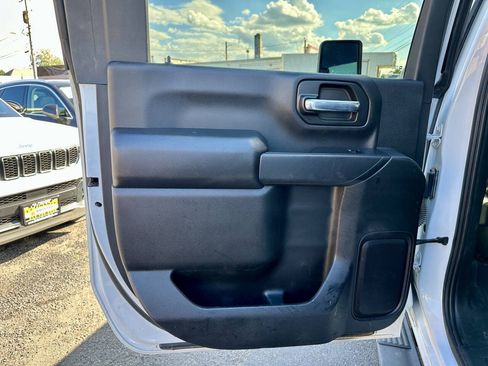 Used 2020 Chevrolet Silverado 2500 LT w/ Z71 Off-Road Package AWD/4WD image 13