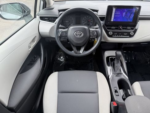 Used 2024 Toyota Corolla LE image 15