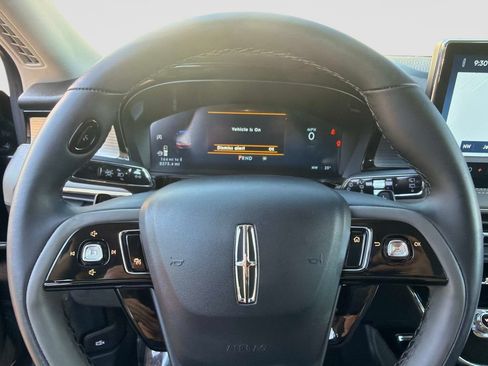 Used 2025 Lincoln Corsair AWD w/ Equipment Group 101A image 26