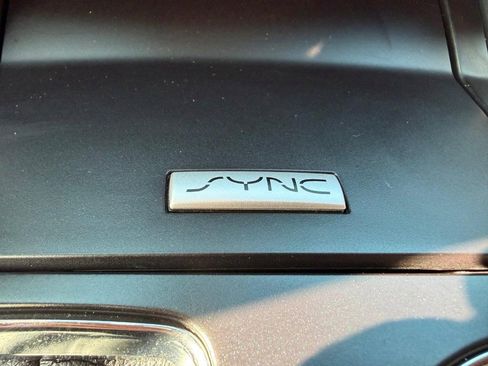 Used 2018 Ford Explorer Limited w/ Ford Safe & Smart Package image 35