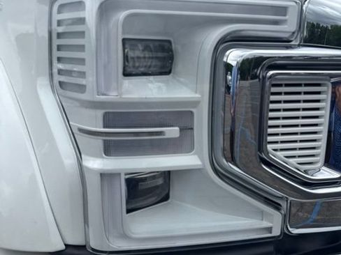 Used 2022 Ford F450 Platinum w/ FX4 Off-Road Package AWD/4WD image 10