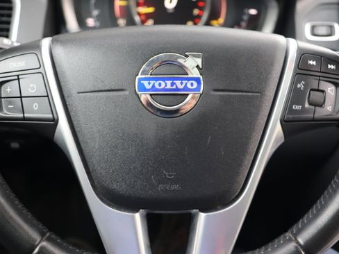 Used 2017 Volvo XC60 T6 Dynamic w/ Preferred Option Package AWD/4WD image 11