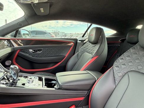 Used 2023 Bentley Continental GT Speed image 9