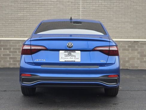 Used 2024 Volkswagen Jetta SEL image 6