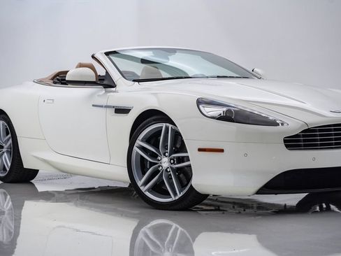 Used 2016 Aston Martin DB9 GT RWD image 2