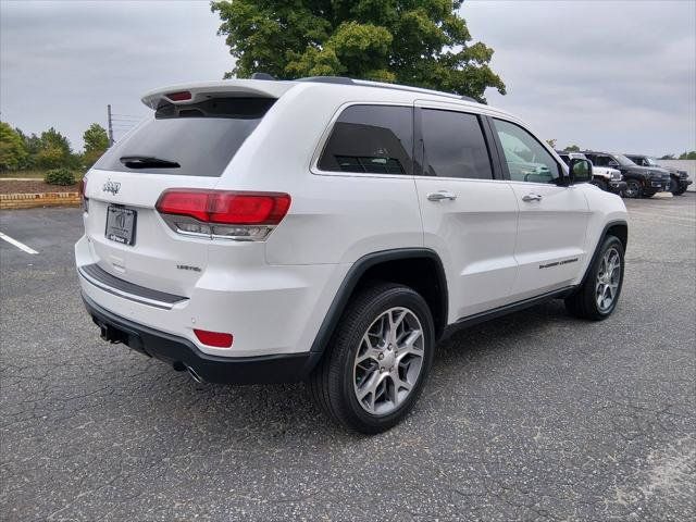 Certified 2022 Jeep Grand Cherokee Limited AWD/4WD image 3
