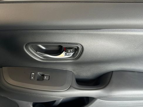 New 2026 Honda HR-V LX image 19