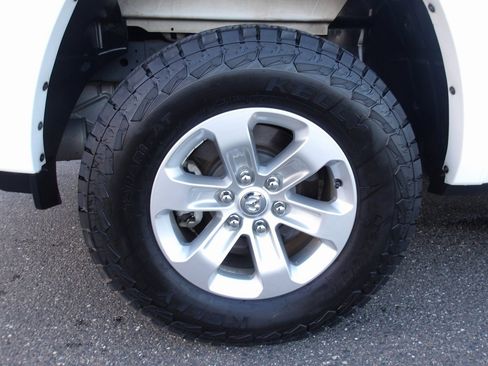 Used 2021 RAM 1500 Laramie image 11