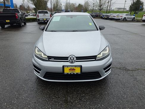Used 2016 Volkswagen Golf R 4-Door image 9