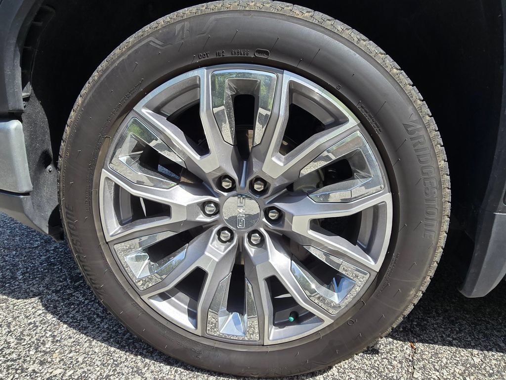 Used 2025 GMC Sierra 1500 Denali AWD/4WD image 17