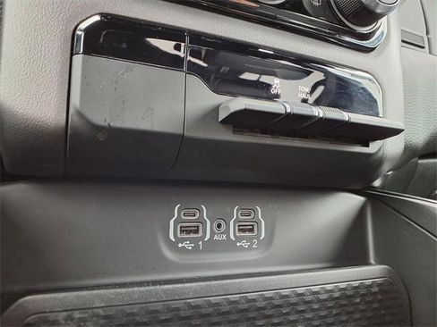 Used 2023 RAM 1500 Laramie image 10