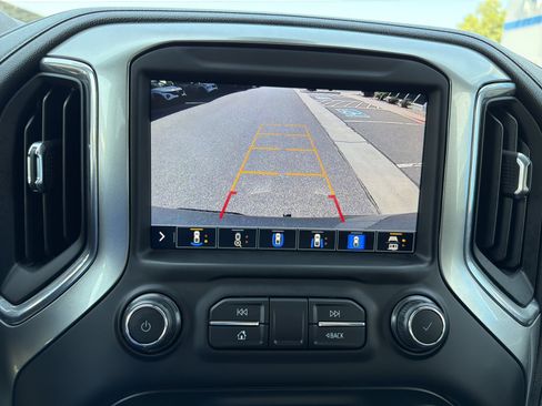 Used 2021 Chevrolet Silverado 1500 LTZ w/ LTZ Premium Package AWD/4WD image 16