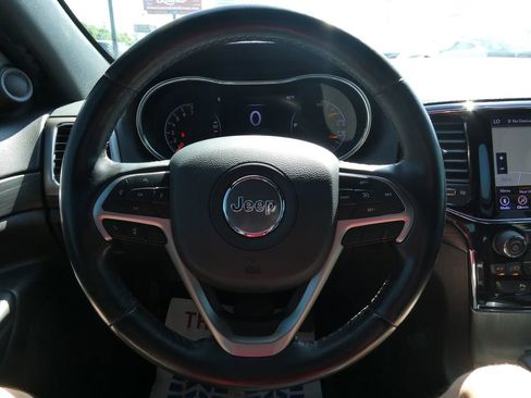 Used 2020 Jeep Grand Cherokee Altitude AWD/4WD image 32