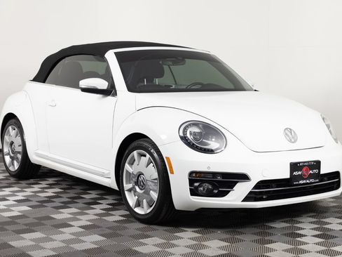 Used 2019 Volkswagen Beetle 2.0T SE w/ SE Premium Package FWD image 11
