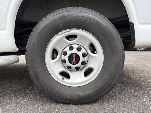 Used 2024 GMC Savana 2500 w/ Driver Convenience Package RWD image 19