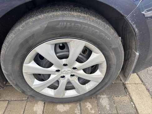 Certified 2021 Toyota Corolla LE image 8