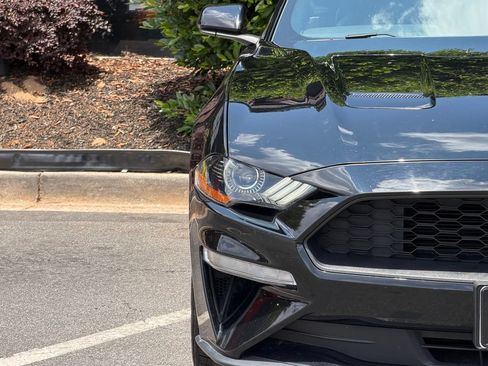 Used 2023 Ford Mustang Premium RWD image 4