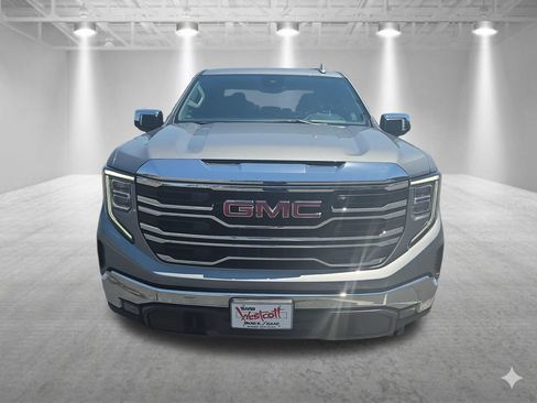 Used 2024 GMC Sierra 1500 SLT AWD/4WD image 9
