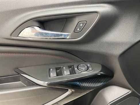 New 2026 Chevrolet Trax RS w/ Sunroof Package FWD image 11