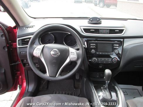 Used 2016 Nissan Rogue S AWD/4WD image 8