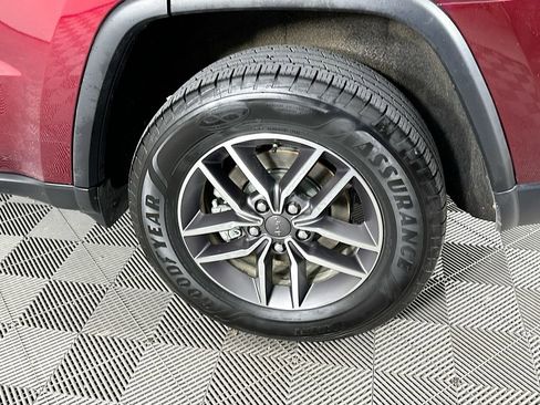 Certified 2021 Jeep Grand Cherokee Limited w/ Luxury Group II image 41