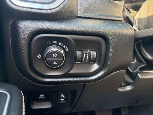 Used 2022 RAM 1500 Laramie w/ Sport Appearance Package image 22