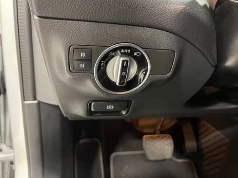 Used 2019 Mercedes-Benz GLA 250 4MATIC image 19