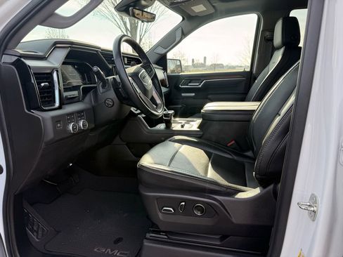 Used 2024 GMC Sierra 1500 Denali w/ Denali Reserve Package image 23