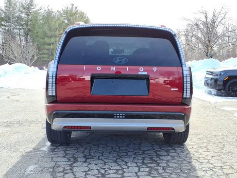 New 2026 Hyundai Ioniq 9 Limited image 4