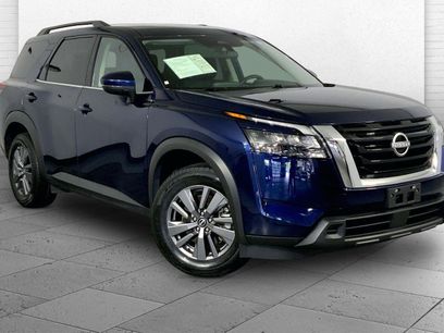 Used 2025 Nissan Pathfinder SV