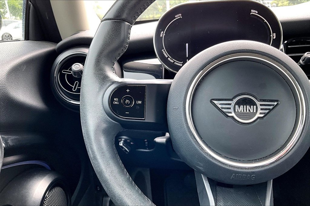 Used 2024 MINI Cooper SE FWD image 16