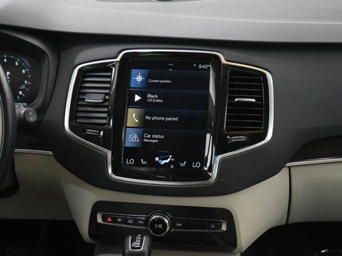 Used 2017 Volvo XC90 T6 Momentum w/ Vision Package AWD/4WD image 15