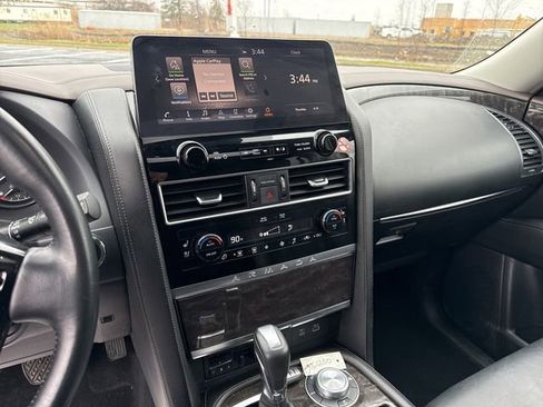 Used 2023 Nissan Armada Platinum image 22