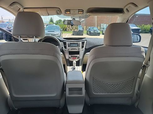 Used 2013 Subaru Outback 2.5i AWD/4WD image 11