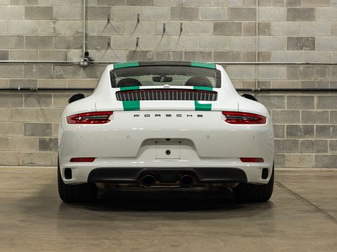 Used 2019 Porsche 911 Carrera T RWD image 6