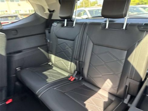 New 2026 Volkswagen Atlas SE image 13