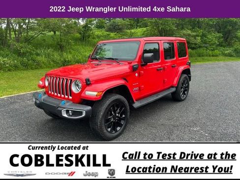 Used 2022 Jeep Wrangler Unlimited Sahara AWD/4WD image 9