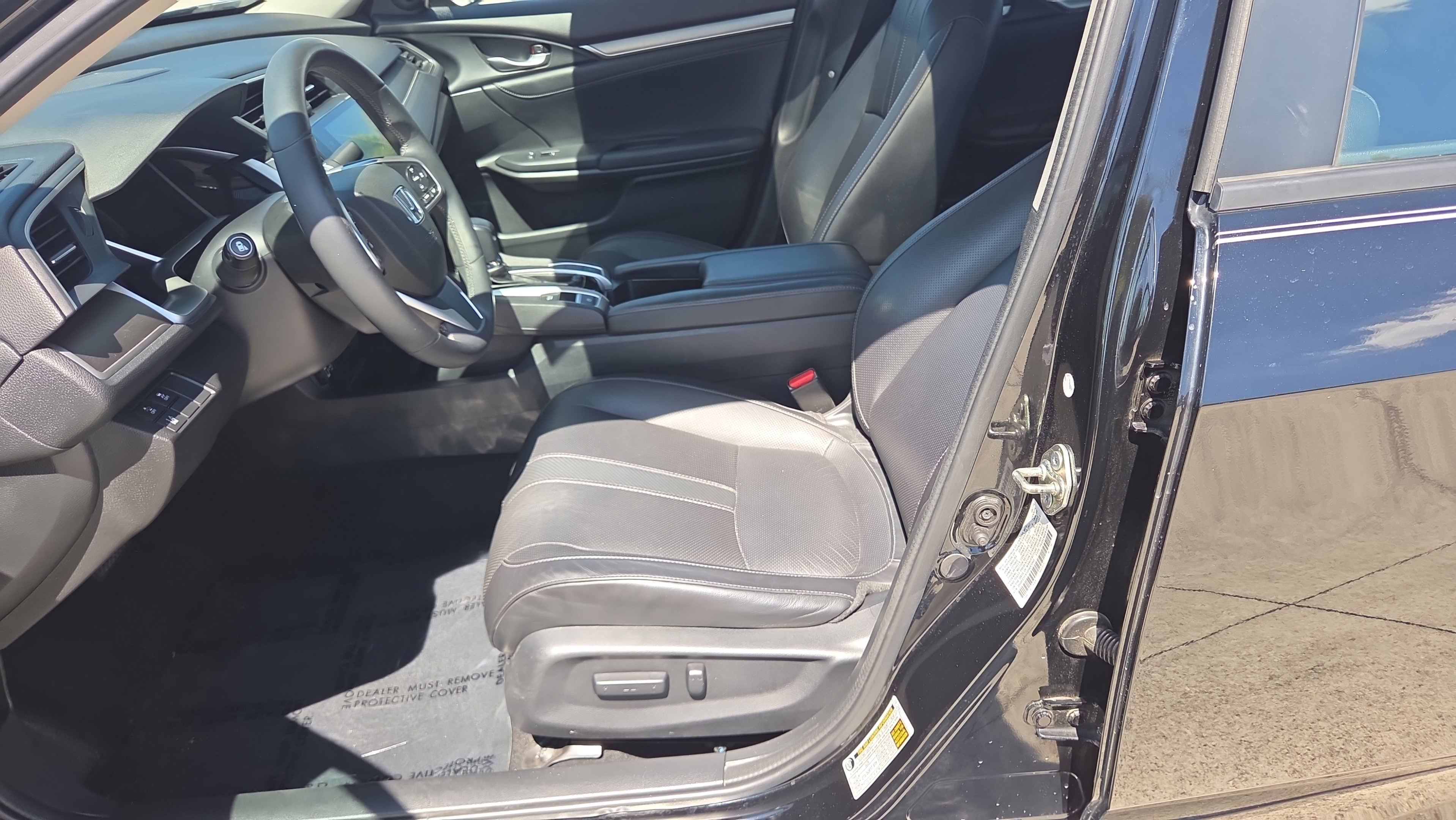 Used 2016 Honda Civic Touring image 9