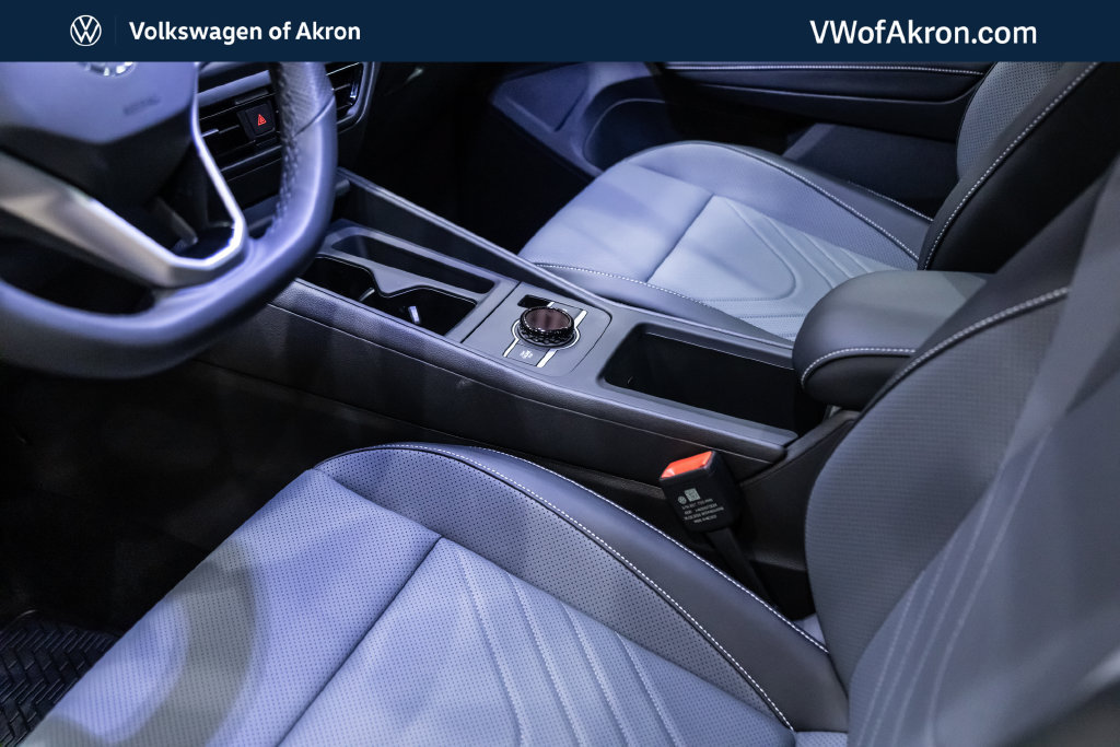 New 2026 Volkswagen Tiguan SE R-Line AWD/4WD image 18