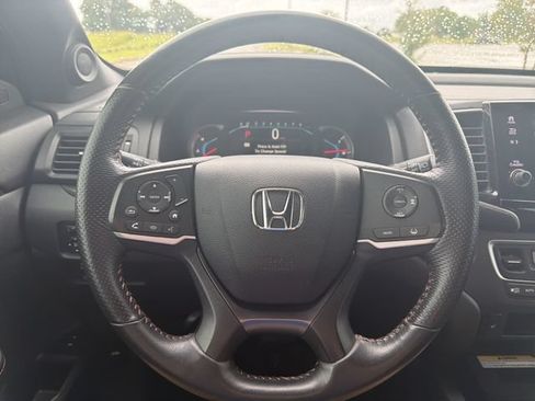 Used 2022 Honda Pilot TrailSport image 29